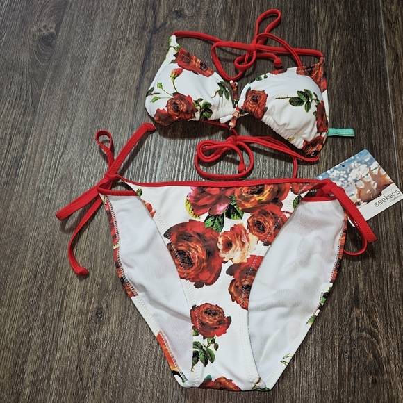 NWT Seekers Australia Rose Print Halter Neck Two-Piece Bikini Swimsuit SZ 8 - Picture 1 of 11